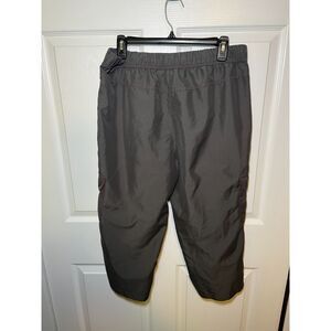 SB Active Women’s Gray Capri Pants L Athletic Cargo Pockets Athleisure